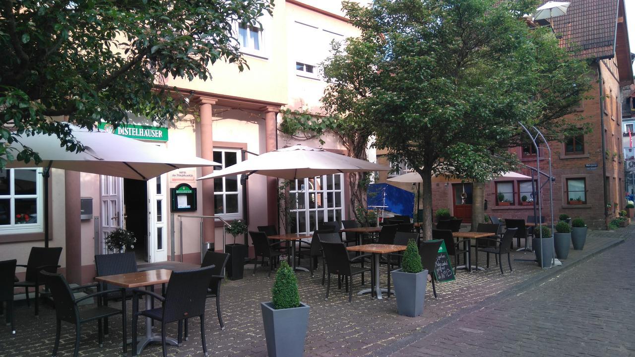 Hotel Loewensteiner Hof Haus Am Neuplatz ヴェルトハイム エクステリア 写真